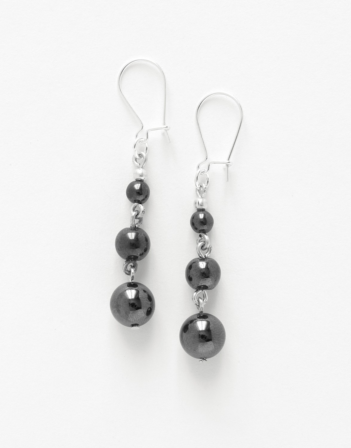 Boucles d oreilles  Euterpe Hématite 3 boules