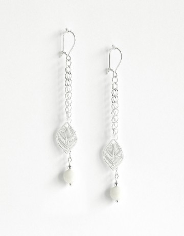 Boucles d'oreilles Euterpe Onyx blanc