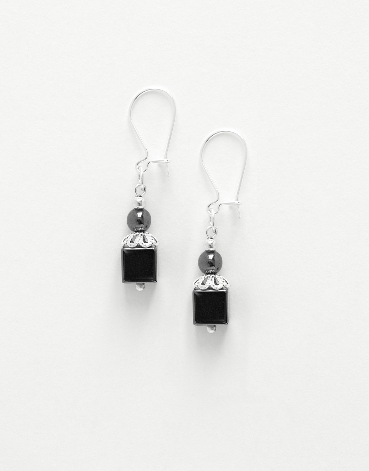 Earrings Hematite cubes Euterpe